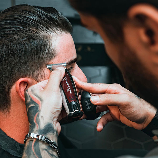 FOUAT Barbershop: Φωτογραφίες & Βίντεο