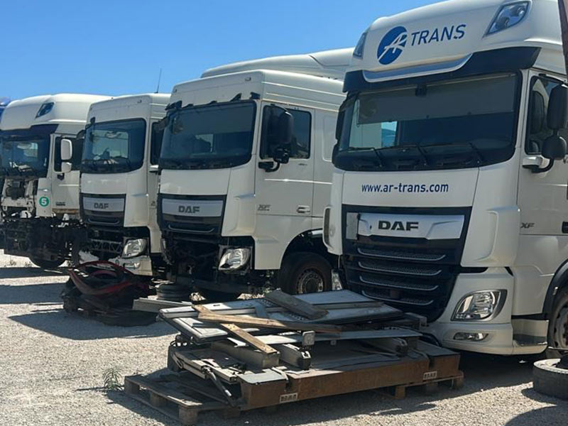 FYSEKIS TRUCK PARTS: Φωτογραφίες & Βίντεο