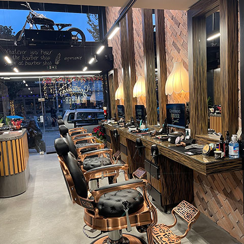 GENTLEMEN'S BARBER: Φωτογραφίες & Βίντεο