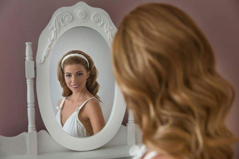 GIORGOS V COIFFURE: Φωτογραφίες & Βίντεο