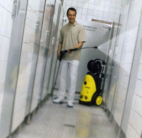 Καθαρισμός με πλυστικό μηχάνημα πιέσεως