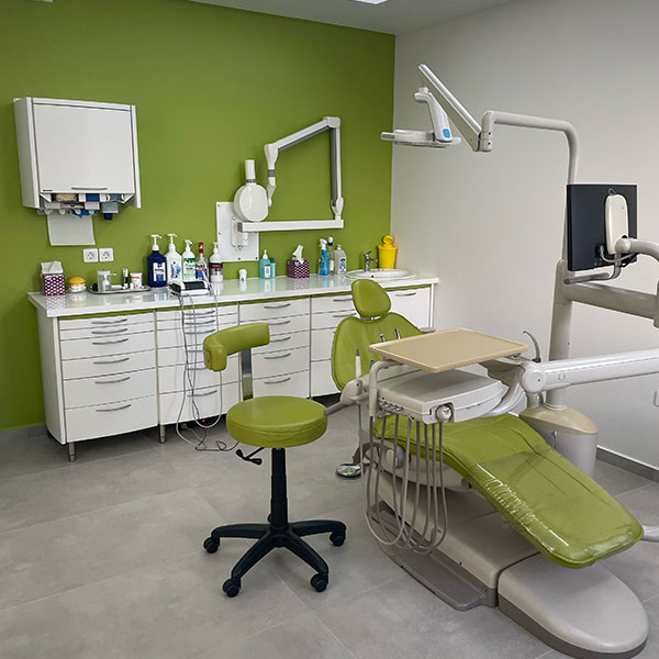 GK DENTAL & IMPLANT CLINIC: Φωτογραφίες & Βίντεο