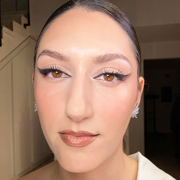GLOSSY SKIN - ΜΠΑΚΑΛΑΚΗ ΛΙΑΝΑ: Φωτογραφίες & Βίντεο