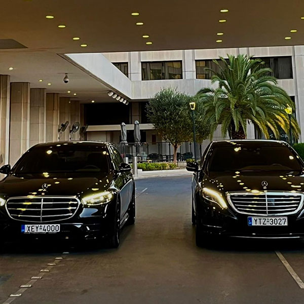 GOLDEN LIMO SERVICES: Φωτογραφίες & Βίντεο