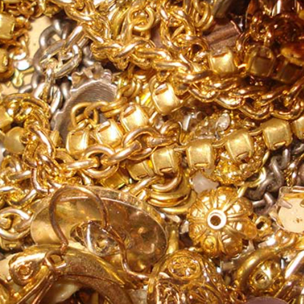 GOLD GOLD: Φωτογραφίες & Βίντεο