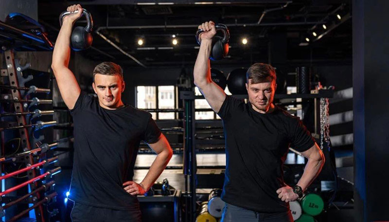 GOLD GYM: Φωτογραφίες & Βίντεο
