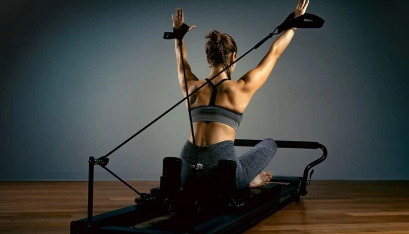 GOLD GYM: Φωτογραφίες & Βίντεο