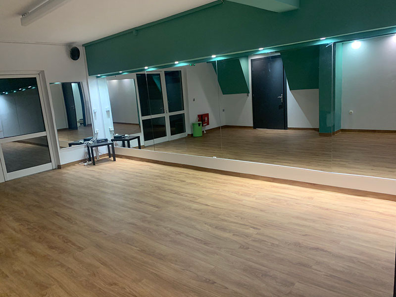 LOTUS DANCE STUDIO: Φωτογραφίες & Βίντεο