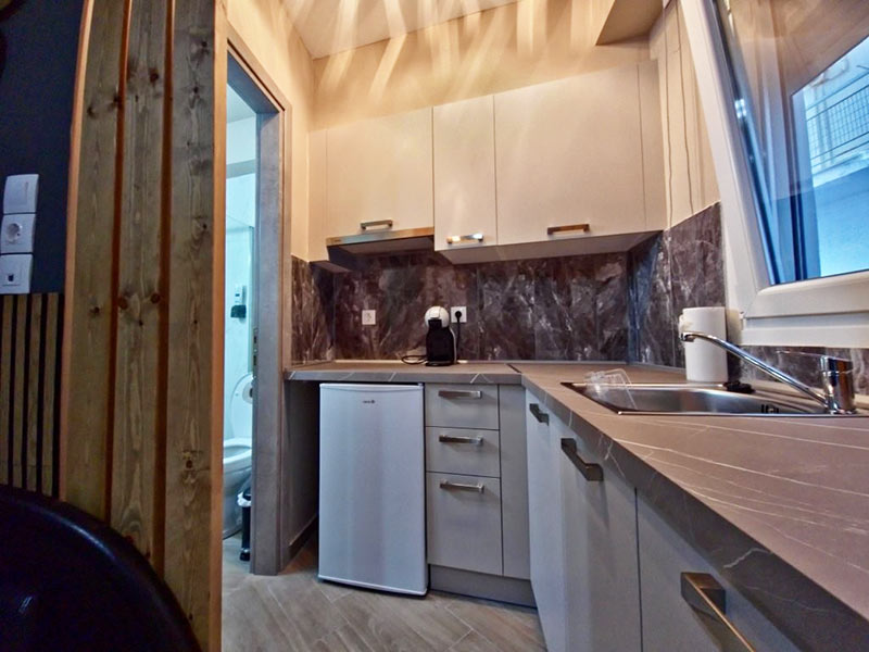 Micro Luxe Suite