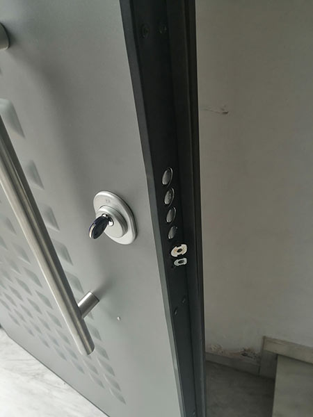 GRAMMENOS DOORS: Φωτογραφίες & Βίντεο