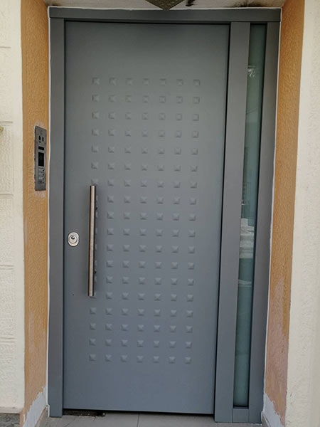 GRAMMENOS DOORS: Φωτογραφίες & Βίντεο