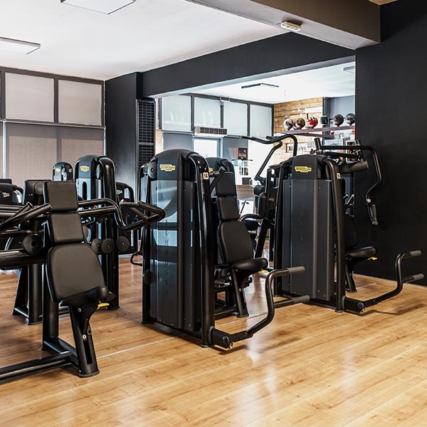 GYM TONIK: Φωτογραφίες & Βίντεο