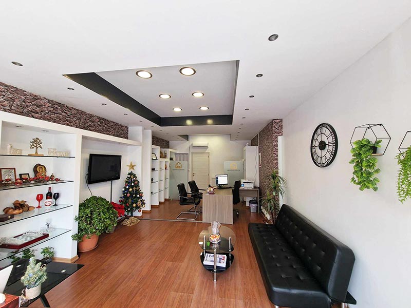 G & J REAL ESTATE: Φωτογραφίες & Βίντεο