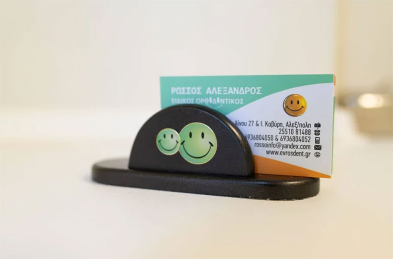 HAPPY SMILES - ΡΩΣΣΟΣ ΑΛΕΞΑΝΔΡΟΣ BDS - MSc: Φωτογραφίες & Βίντεο