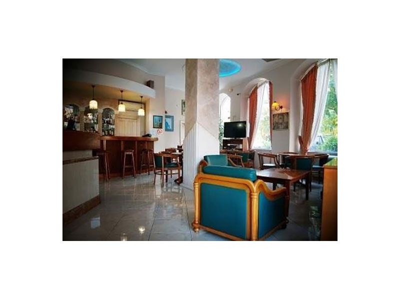 HOTEL ΔΙΕΘΝΕΣ: Φωτογραφίες & Βίντεο