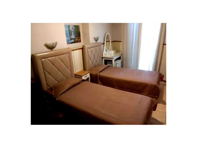 HOTEL ΔΙΕΘΝΕΣ: Φωτογραφίες & Βίντεο