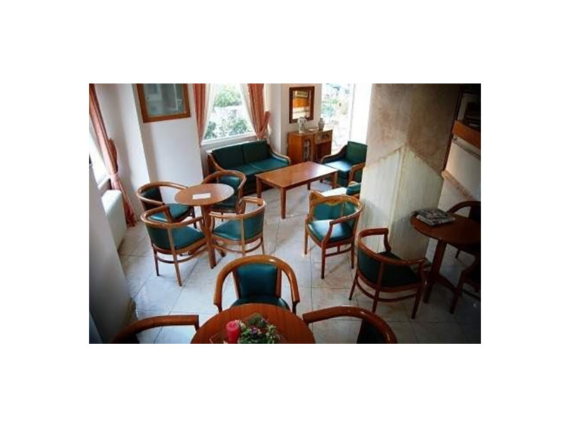 HOTEL ΔΙΕΘΝΕΣ: Φωτογραφίες & Βίντεο
