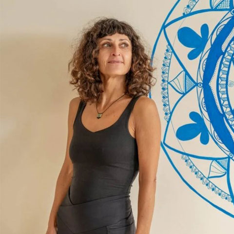 Η Δασκάλα YOGA Νικολέτα Κουκλινού