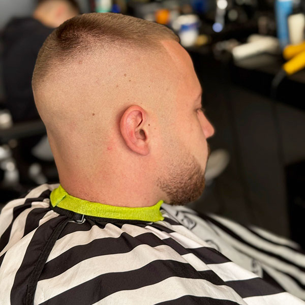 ICONS BARBERSHOP: Φωτογραφίες & Βίντεο