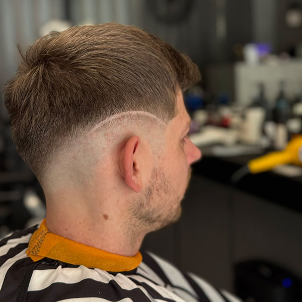 ICONS BARBERSHOP: Φωτογραφίες & Βίντεο