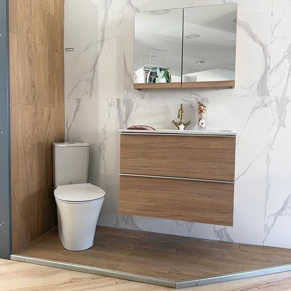 IDEAL BAGNO: Φωτογραφίες & Βίντεο