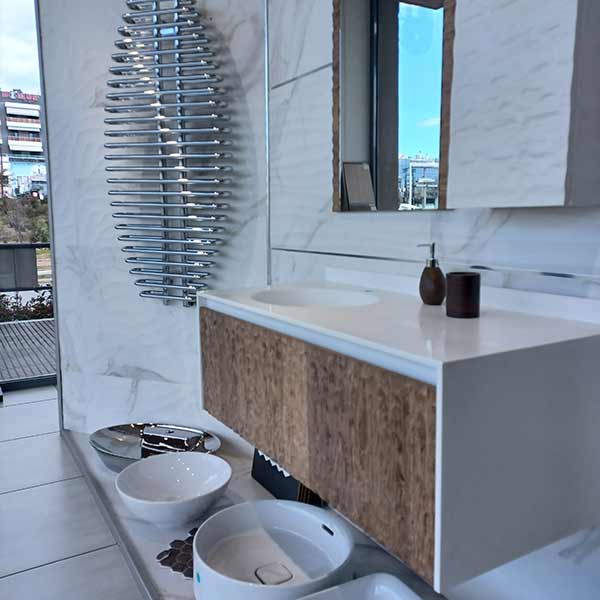 IDEAL BAGNO: Φωτογραφίες & Βίντεο