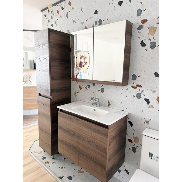 IDEAL BAGNO: Φωτογραφίες & Βίντεο