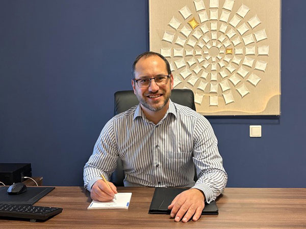 ΗΛΙΟΠΟΥΛΟΣ ΕΥΘΥΜΙΟΣ MD, MBA (HSM), PhD, CCST (Orth): Φωτογραφίες & Βίντεο