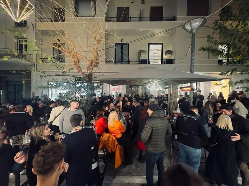 IL GATTO CAFE BAR: Φωτογραφίες & Βίντεο