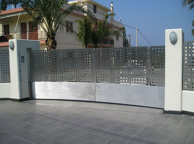 INOX PATRAS: Φωτογραφίες & Βίντεο
