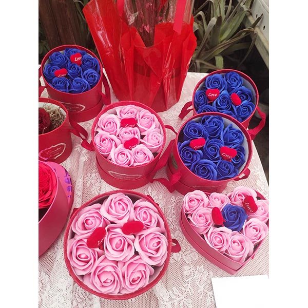 KALOUSIS FLOWERS: Φωτογραφίες & Βίντεο