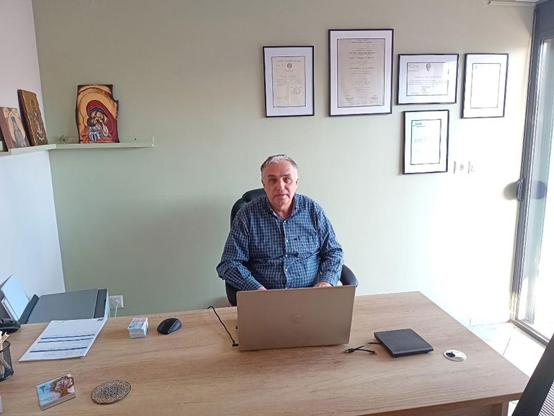 Ο Ορθοπεδικός Καλύβας Ευστάθιος