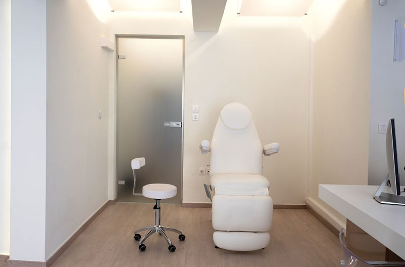 KARAISKAKIS PLASTIC SURGERY - KARAISKAKIS PERIKLIS: Φωτογραφίες & Βίντεο