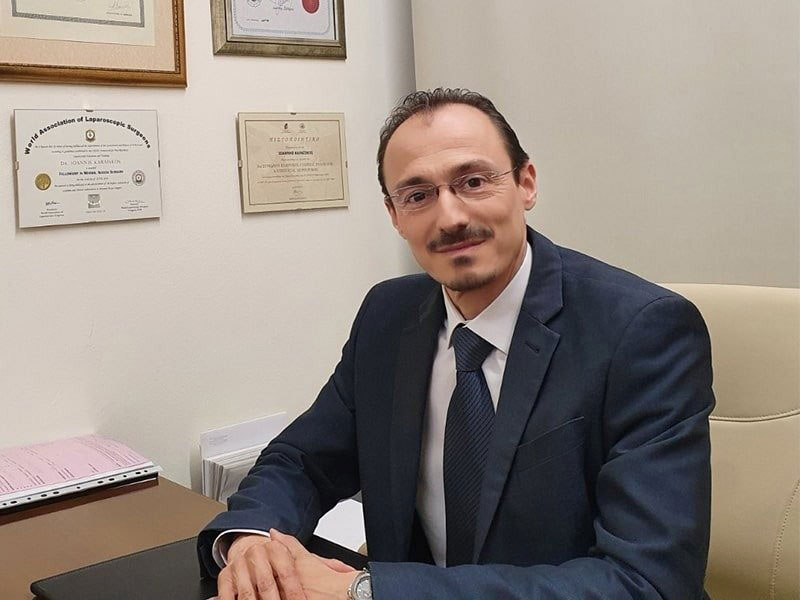 Ο Γενικός Χειρουργός Ιωάννης Καραΐσκος