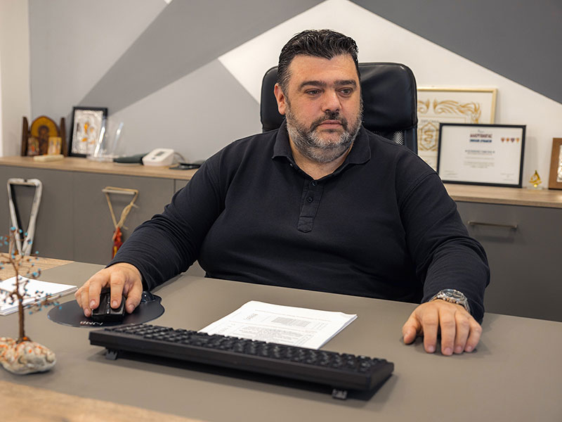 KARAMAGKIOLAS CHR. ILIAS: Φωτογραφίες & Βίντεο