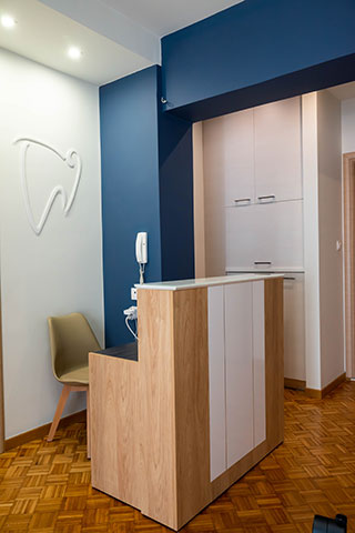 KARANIKAS IR. PANAGIOTIS DDS: Φωτογραφίες & Βίντεο