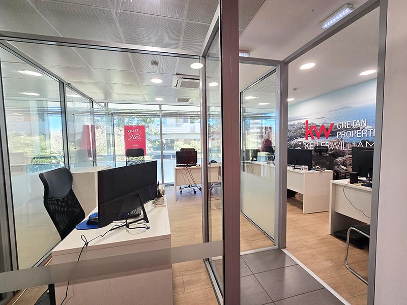 KELLER WILLIAMS CRETAN PROPERTIES: Φωτογραφίες & Βίντεο