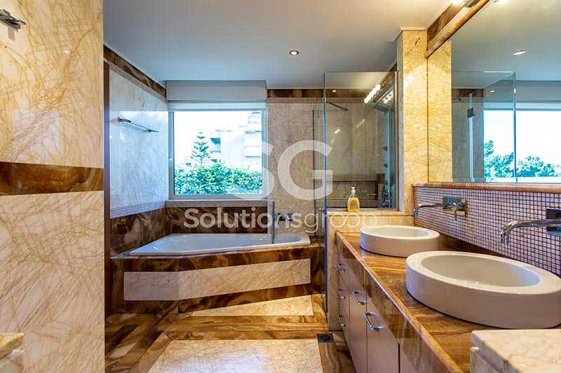 KELLER WILLIAMS SOLUTIONS GROUP: Φωτογραφίες & Βίντεο
