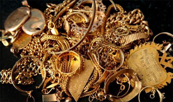KENTRO AGORAS CHRYSOU - GOLD MAKES MONEY: Φωτογραφίες & Βίντεο
