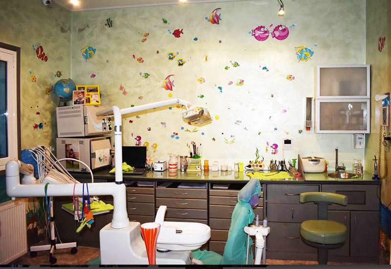 KIDS & FAMILY DENTAL - ΣΥΡΚΟΥ ΑΝΑΣΤΑΣΙΑ: Φωτογραφίες & Βίντεο