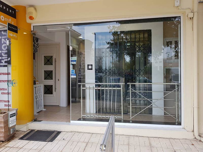 KIRIAZIS DOORS: Φωτογραφίες & Βίντεο