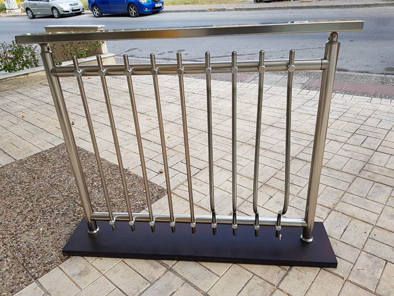 KIRIAZIS DOORS: Φωτογραφίες & Βίντεο