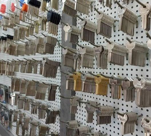 ΚΛΕΙΔΟΤΕΧΝΙΚΗ ΚΕΡΑΤΣΙΝΙΟΥ - ΑΣΜΑΝΗ ΙΩΑΝΝΑ: Φωτογραφίες & Βίντεο