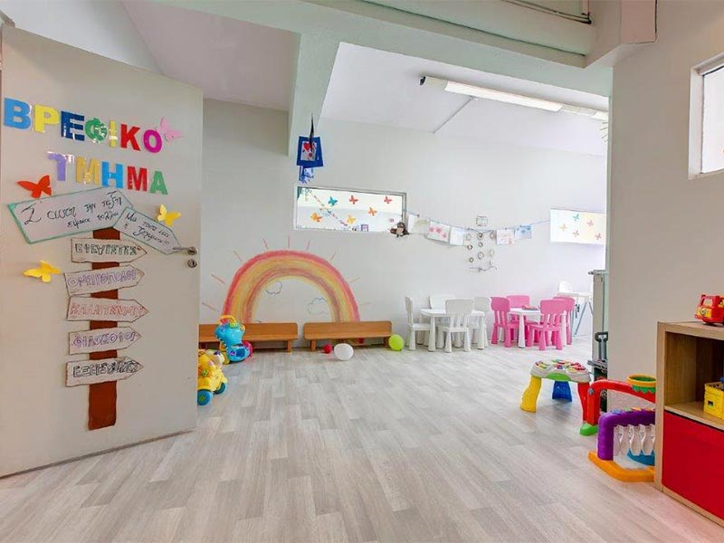 ΚΟΚΚΙΝΟΣΚΟΥΦΙΤΣΑ: Φωτογραφίες & Βίντεο