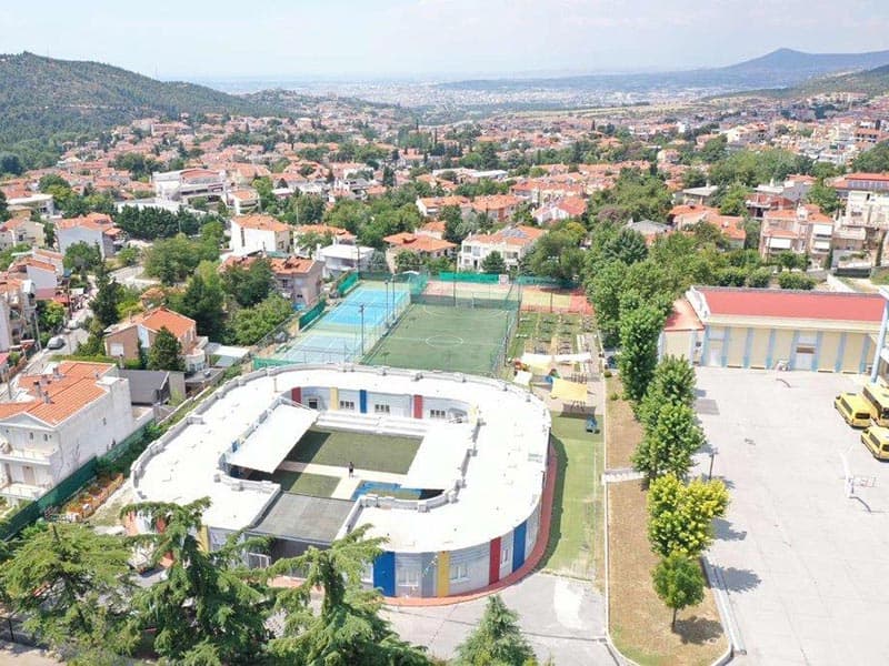 KOLEGIO DELASALLE: Φωτογραφίες & Βίντεο