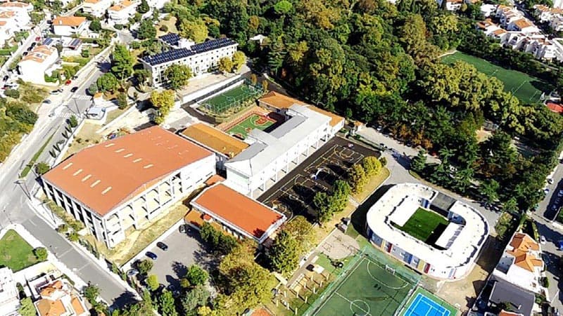 KOLEGIO DELASALLE: Φωτογραφίες & Βίντεο