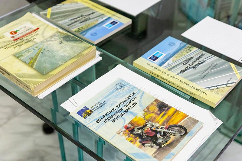 KONSTANTINAKIS APOSTOLOS: Φωτογραφίες & Βίντεο