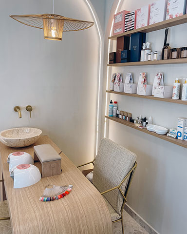 KOSKINIATI CHRISTINA AESTHETIC DERMA CENTER: Φωτογραφίες & Βίντεο