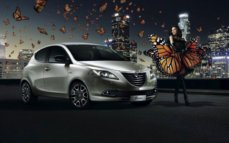 KOSMOS RENT A CAR: Φωτογραφίες & Βίντεο