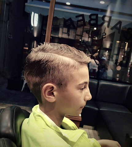 KOUFALIOS BARBER SHOP: Φωτογραφίες & Βίντεο